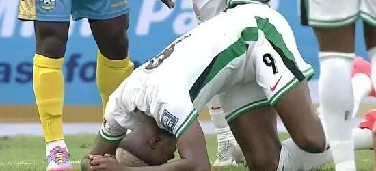 Victor Osimhen, sakatlandı!