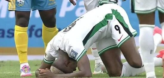 Victor Osimhen, sakatlandı!
